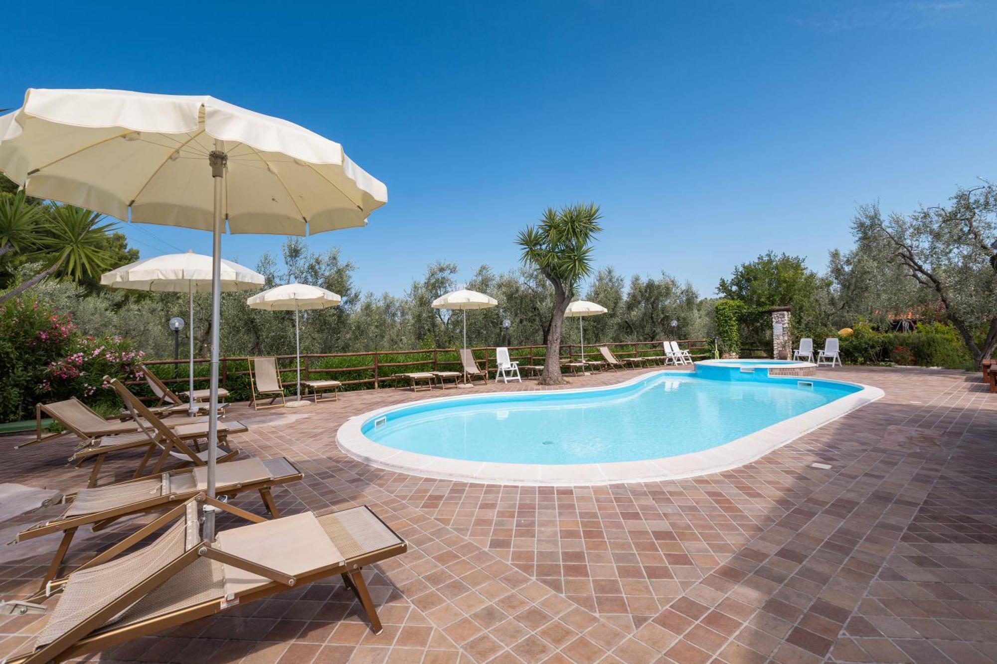 Residence Villa Le Macine Весте Екстериор снимка
